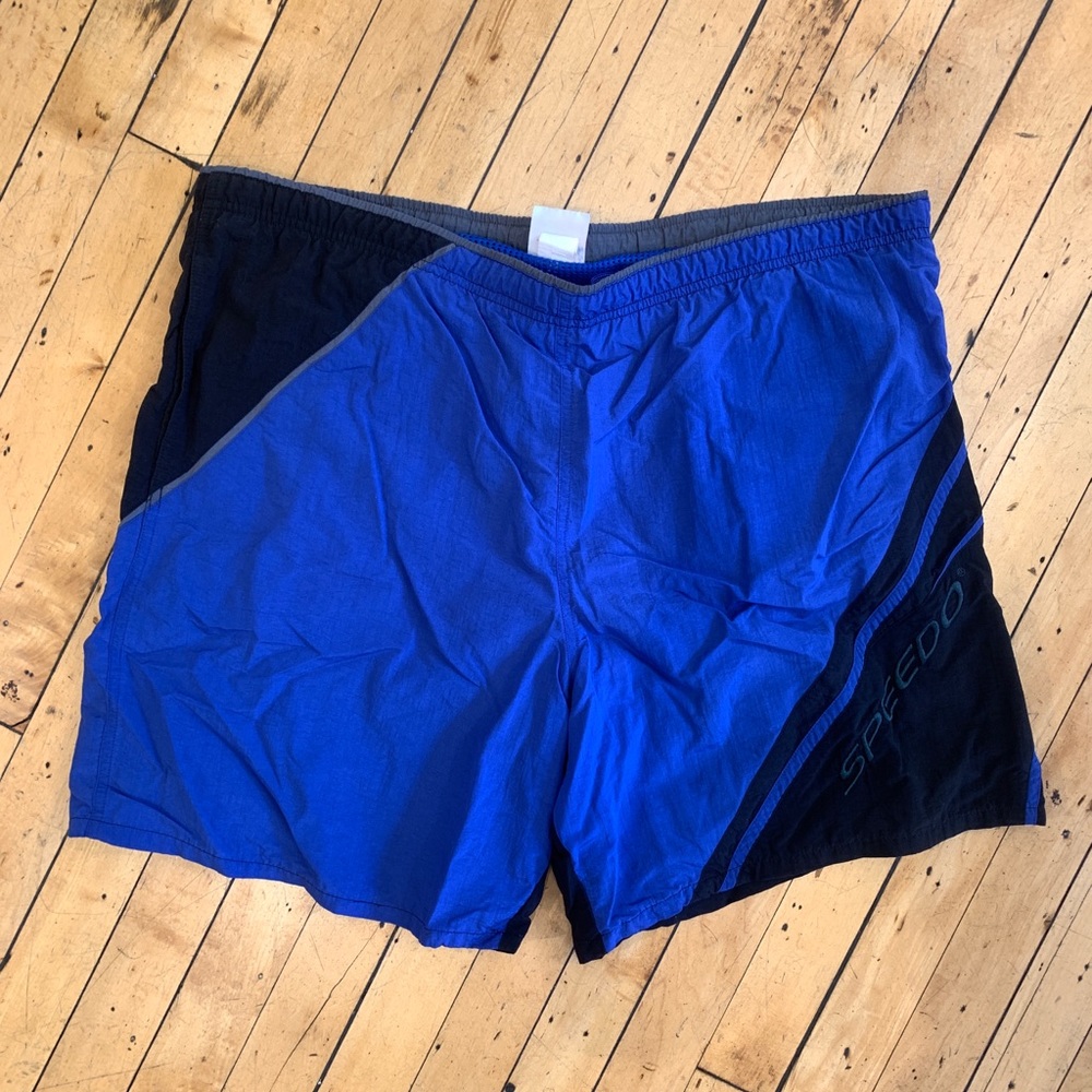 90s Men’s SPEEDO shorts